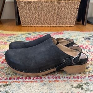 Dansko black berry clog slingback